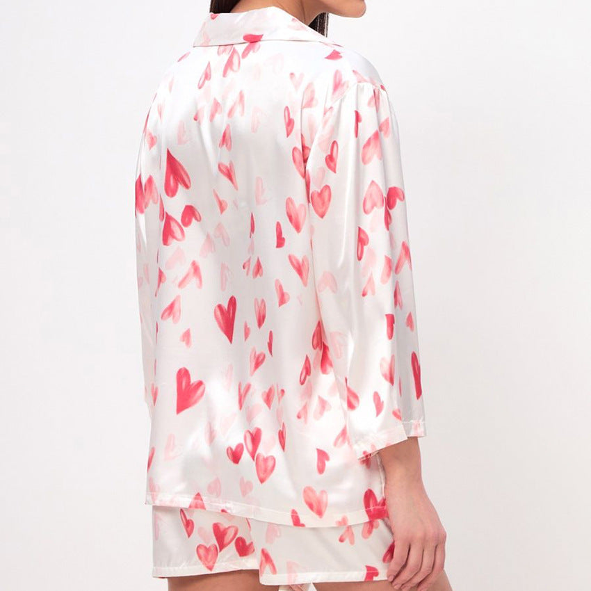 Caresse de Soie – Tenue Homewear Imprimé Cœurs