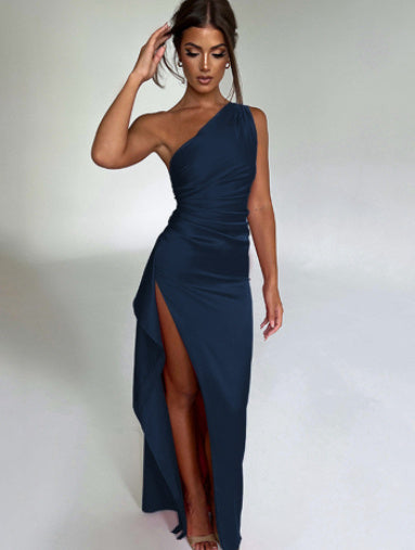 Sillage de Minuit – Robe Sexy Satin Fendue