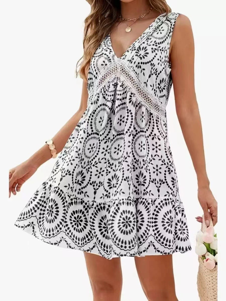 Poésie Nue – Robe à Dentelle Ajourée