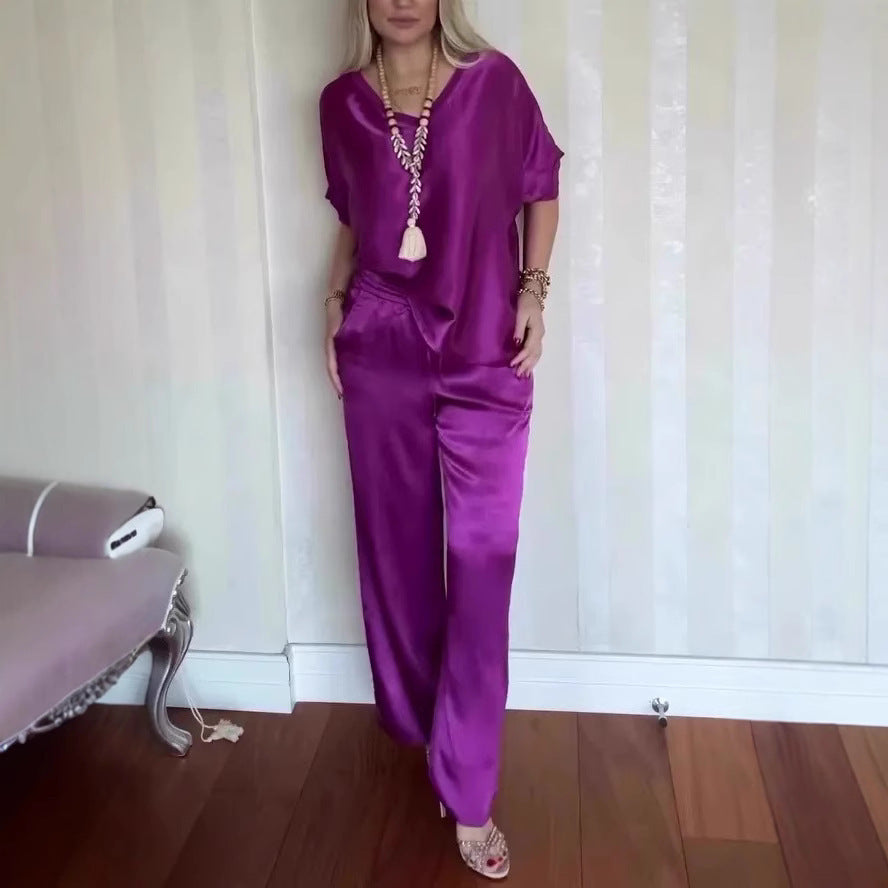 Sérénité Satin – Costume Femme Élégant