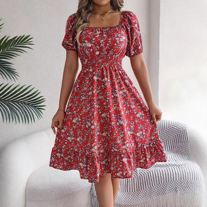 Lumineuse – Robe Fleurie à Encolure Vintage