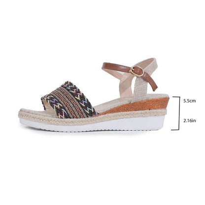 Charme Tribal – Sandale à Boucle